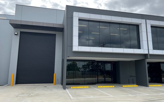 4 2 Naxos Way, Keysborough VIC 3173