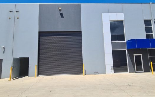 2 17 Furlong Street, Cranbourne West VIC 3977