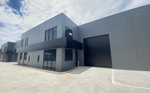 Unit 8 9A Abbotts Road, Dandenong South VIC 3175
