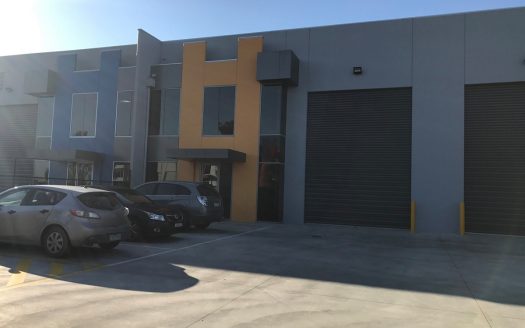 1 7 Morialta Road, Cranbourne West VIC 3977