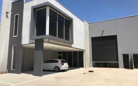 2 37-39 Futures Road, Cranbourne West  VIC  3977