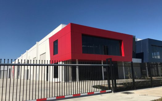 1 110 Indian Drive, Keysborough  VIC  3173