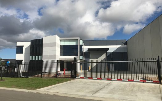 1 61 Naxos Way, Keysborough  VIC  3173